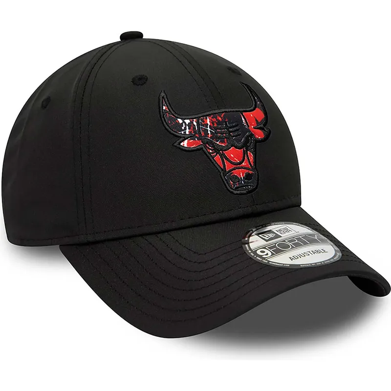 mutzen-gebogen-schwarz-verstellbares-band-9forty-print-infill-der-chicago-bulls-nba-von-new-era mutzen-gebogen-schwarz-verstellbares-band-9forty-print-infill-der-chicago-bulls-nba-von-new-era