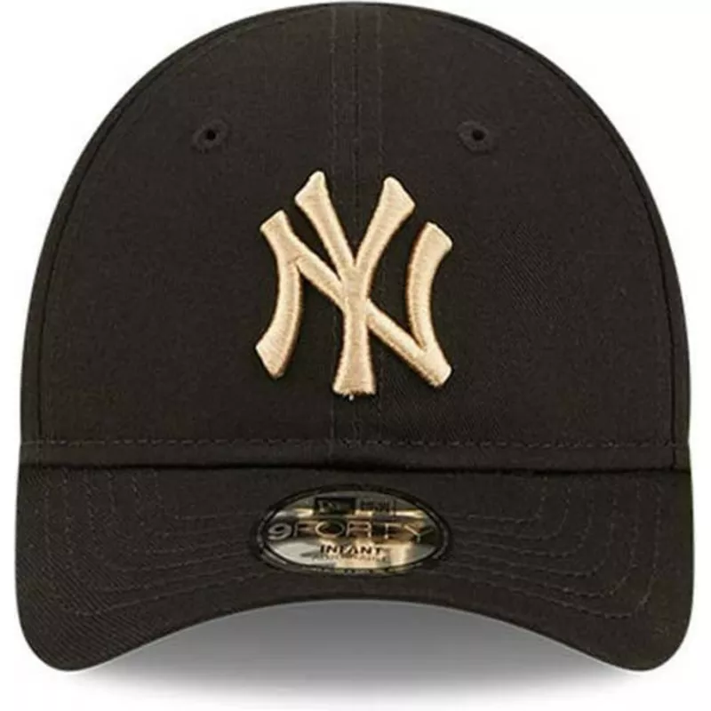 new-era-curved-brim-toddler-9forty-league-essential-new-york-yankees-mlb-black-adjustable-cap-with-beige-logo