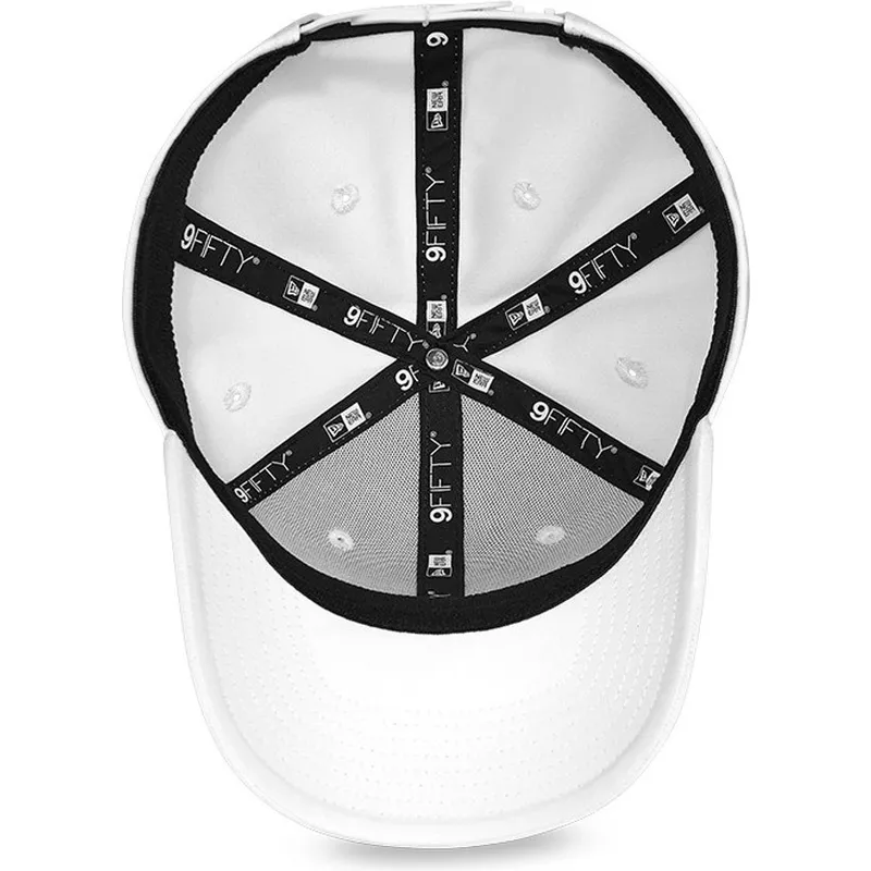 mutzen-gebogen-weiss-snapback-9fifty-stretch-snap-shadow-tech-der-ryder-cup-von-new-era mutzen-gebogen-weiss-snapback-9fifty-stretch-snap-shadow-tech-der-ryder-cup-von-new-era