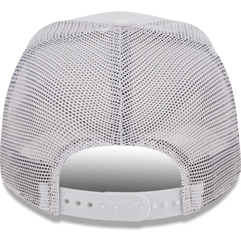 mutzen-gebogen-weiss-snapback-a-frame-der-bob-esponja-von-new-era