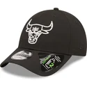 gorra-curva-negra-ajustable-9forty-repreve-monochrom-de-chicago-bulls-nba-de-new-era