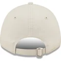 mutzen-gebogen-beige-verstellbares-band-9forty-league-essential-der-new-york-yankees-mlb-von-new-era