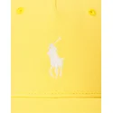 gelbe-snapback-cap-mit-gebogenem-schirm-und-weissem-logo-ponte-darted-modern-sport-von-polo-ralph-lauren