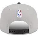 gorra-plana-gris-y-negra-snapback-9fifty-draft-edition-2023-de-brooklyn-nets-nba-de-new-era