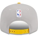 graue-und-gelbe-snapback-kappe-9fifty-draft-edition-2023-der-los-angeles-lakers-nba-von-new-era