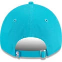 gorra-curva-azul-ajustable-9twenty-draft-edition-2023-de-charlotte-hornets-nba-de-new-era