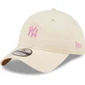 mutzen-gebogen-rosa-verstellbares-band-claro-9twenty-mini-der-new-york-yankees-mlb-von-new-era