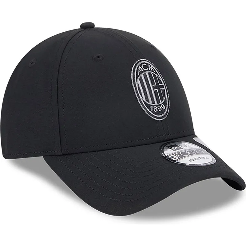 mutzen-gebogen-schwarz-verstellbares-band-9forty-repreve-der-ac-milan-serie-a-von-new-era mutzen-gebogen-schwarz-verstellbares-band-9forty-repreve-der-ac-milan-serie-a-von-new-era