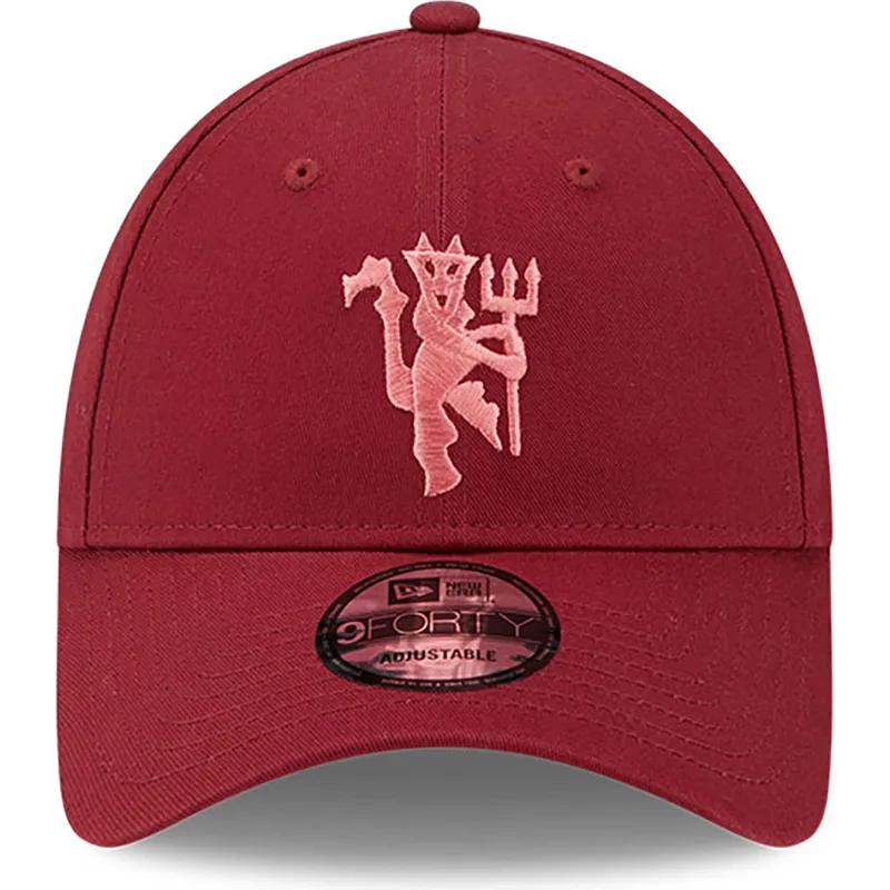 mutzen-gebogen-rot-verstellbares-band-9forty-seasonal-der-manchester-united-football-club-premier-league-von-new-era