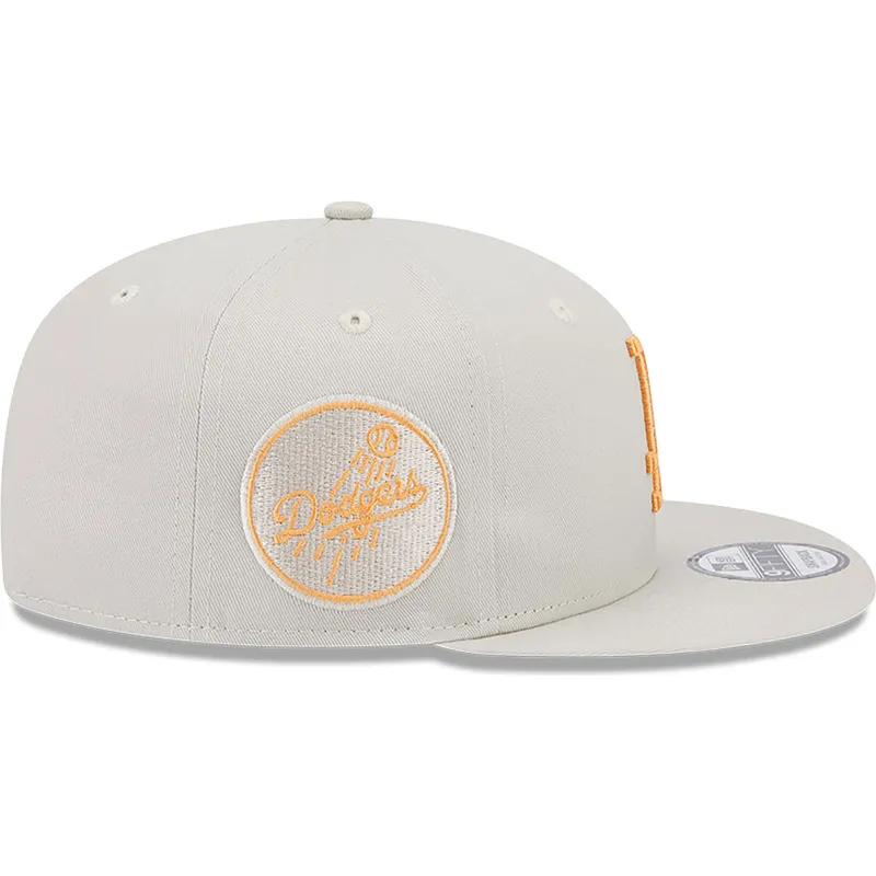 mutzen-flach-beige-snapback-9fifty-side-patch-der-los-angeles-dodgers-mlb-von-new-era mutzen-flach-beige-snapback-9fifty-side-patch-der-los-angeles-dodgers-mlb-von-new-era