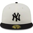 biala-i-czarna-dopasowana-czapka-bejsbolowa-59fifty-championships-new-york-yankees-mlb-od-new-era