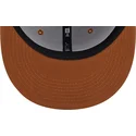 mutzen-flach-braun-snapback-9fifty-league-essential-der-new-york-yankees-mlb-von-new-era