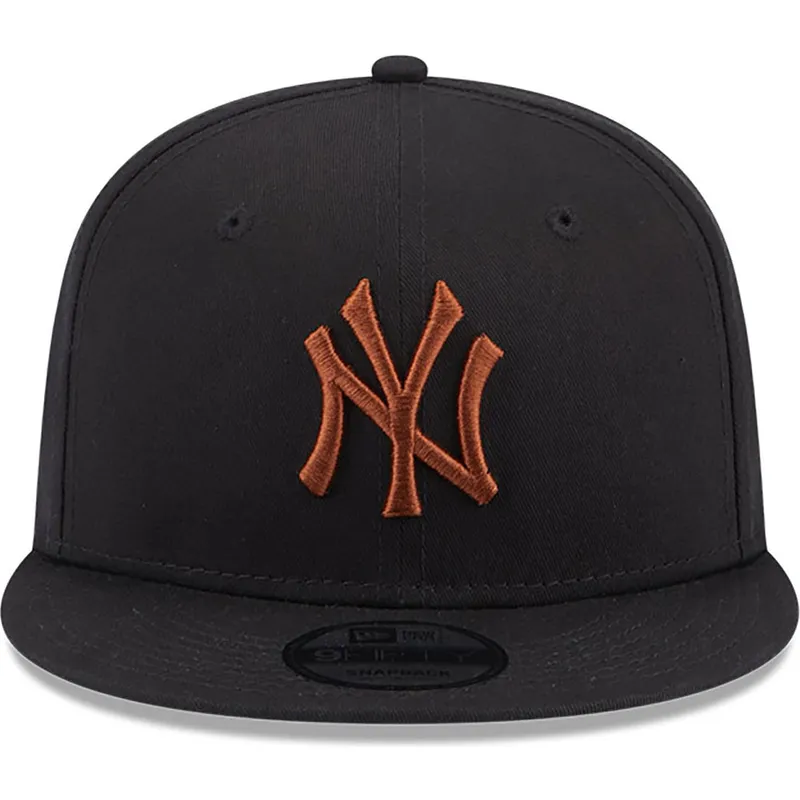 mutzen-flach-schwarz-snapback-marron-9fifty-league-essential-der-new-york-yankees-mlb-von-new-era