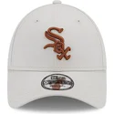 mutzen-gebogen-beige-verstellbares-band-marron-9forty-league-essential-der-chicago-white-sox-mlb-von-new-era