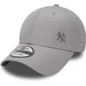 cappellino-con-visiera-curva-grigio-regolabile-9forty-flawless-logo-dei-new-york-yankees-mlb-di-new-era