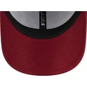 new-era-mlb-new-york-yankees-9forty-league-essential-verstellbare-rote-kappe-mit-schwarzem-logo