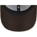 mutzen-gebogen-braun-verstellbares-band-9forty-check-der-new-york-yankees-mlb-von-new-era