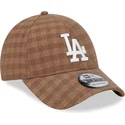verstellbare-braune-9forty-flanell-cap-mit-gebogenem-schirm-der-los-angeles-dodgers-mlb-von-new-era