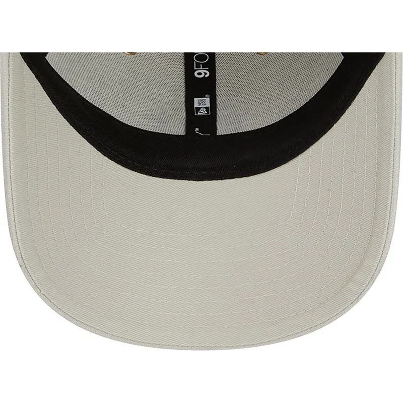 mutzen-gebogen-beige-verstellbares-band-9forty-washed-canvas-der-new-york-yankees-mlb-von-new-era