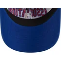 graue-und-blaue-verstellbare-curved-cap-9twenty-tip-off-2023-von-nba-von-new-era