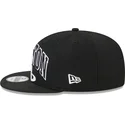 schwarze-flache-snapback-kappe-9fifty-tip-off-2023-der-houston-rockets-nba-von-new-era