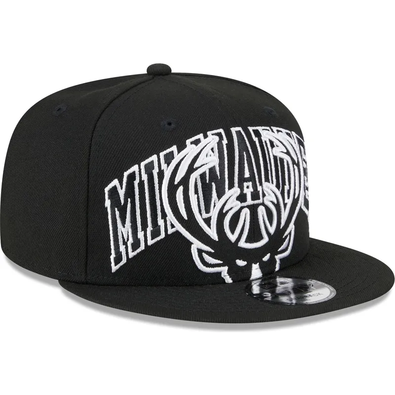 schwarze-flache-snapback-kappe-9fifty-tip-off-2023-der-milwaukee-bucks-nba-von-new-era