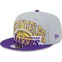 szara-i-fioletowa-czapka-z-daszkiem-snapback-9fifty-tip-off-2023-los-angeles-lakers-nba-od-new-era