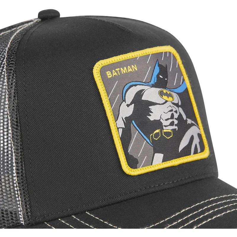 schwarze-trucker-kappe-batman-rai1-dc-comics-von-capslab