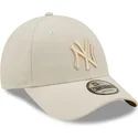 beige-gebogener-snapback-cap-mit-logo-beige-9forty-tonal-repreve-der-new-york-yankees-mlb-von-new-era