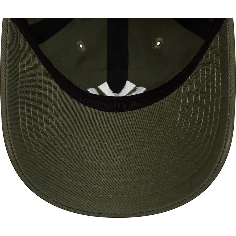 cappello-verde-con-visiera-curva-regolabile-9twenty-league-essential-dei-new-york-yankees-mlb-di-new-era