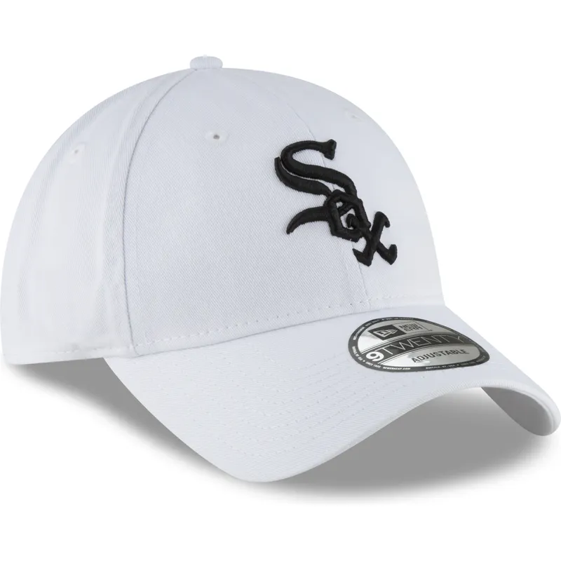biala-regulowana-czapka-z-zakrzywionym-daszkiem-z-czarnym-logo-9twenty-core-classic-chicago-white-sox-mlb-new-era