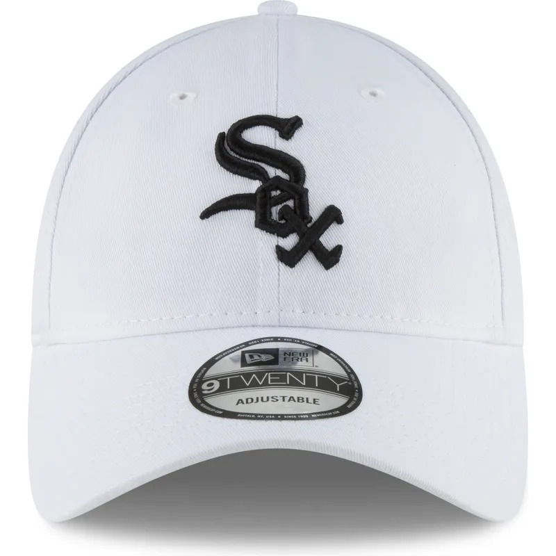 vit-justerbar-kurvad-keps-med-svart-logotyp-9twenty-core-classic-fran-chicago-white-sox-mlb-av-new-era