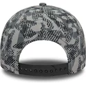 mclaren-racing-formula-1-9forty-snapback-cap-mit-gebogenem-schirm-im-camouflage-design-von-new-era