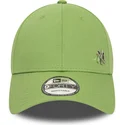 cappellino-verde-snapback-curvo-9forty-flawless-dei-new-york-yankees-mlb-di-new-era