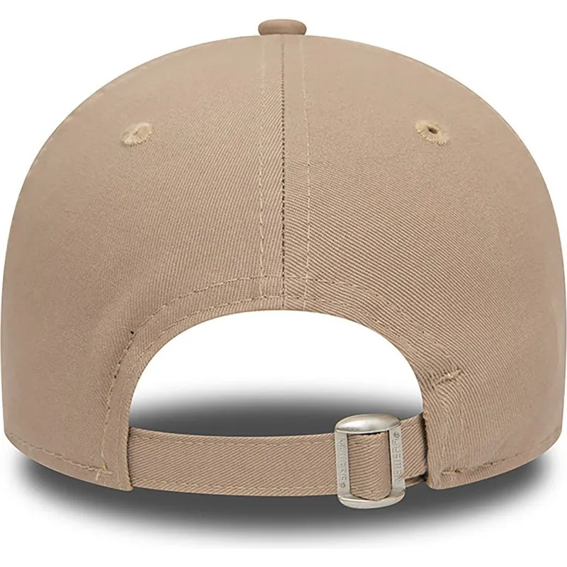 mutzen-gebogen-braun-verstellbares-band-claro-9forty-league-essential-der-new-york-yankees-mlb-von-new-era