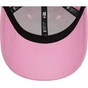 mutzen-gebogen-rosa-verstellbares-band-9forty-league-essential-der-new-york-yankees-mlb-von-new-era