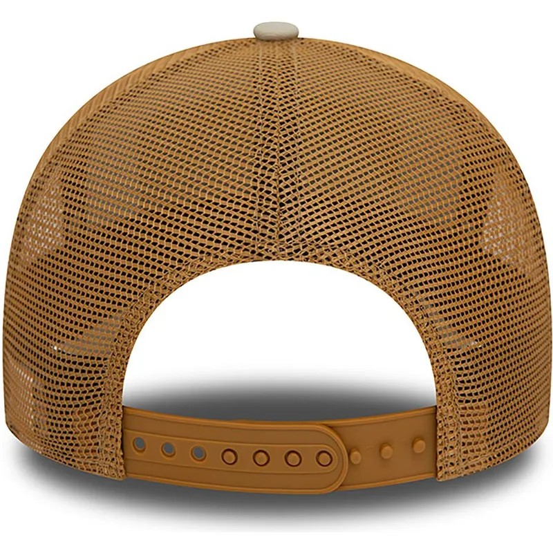mutzen-gebogen-braun-snapback-a-frame-von-new-era