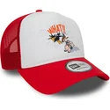 weisse-und-rote-a-frame-trucker-kappe-mit-daffy-duck-und-porky-pig-looney-tunes-von-new-era