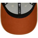 mutzen-gebogen-beige-verstellbares-band-9forty-character-de-diablo-der-tasmania-looney-tunes-von-new-era