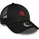 schwarze-verstellbare-kappe-mit-gebogenem-schirm-und-rotem-logo-9forty-home-field-der-new-york-yankees-mlb-von-new-era