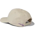 beige-gebogene-snapback-kappe-heartbreak-hotel-von-pica-pica
