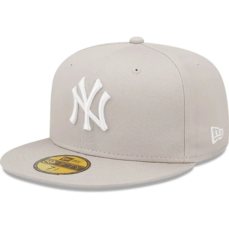 cappello-piatto-beige-regolabile-59fifty-league-essential-dei-new-york-yankees-mlb-di-new-era