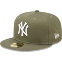 grune-angepasste-59fifty-league-essential-flat-cap-der-new-york-yankees-mlb-von-new-era