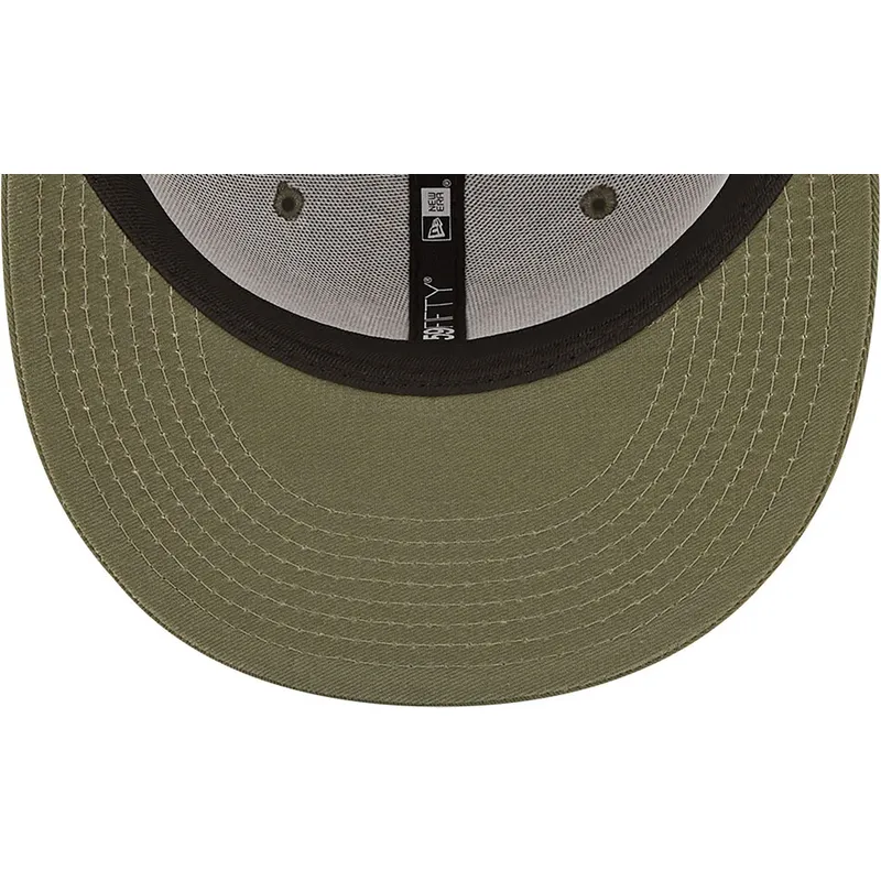 cappello-piatto-verde-regolabile-59fifty-league-essential-dei-new-york-yankees-mlb-di-new-era