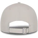 bojd-beige-justerbar-keps-med-beige-logotyp-9forty-league-essential-poly-fran-new-york-yankees-mlb-av-new-era