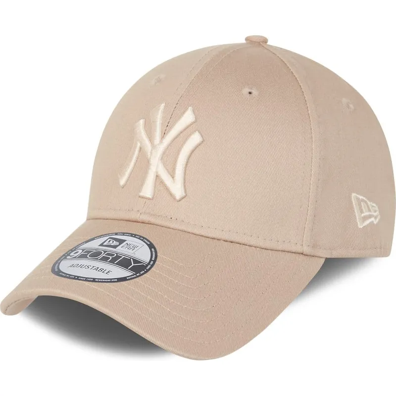 bojd-beige-justerbar-keps-med-beige-logotyp-9forty-league-essential-fran-new-york-yankees-mlb-av-new-era