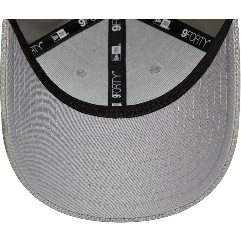 mutzen-gebogen-grau-verstellbares-band-9forty-diamond-era-essential-der-new-york-yankees-mlb-von-new-era