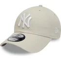 beige-justerbar-kurvkeps-9twenty-league-essential-new-york-yankees-mlb-fran-new-era
