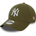 mutzen-gebogen-grun-verstellbares-band-9forty-jersey-essential-der-new-york-yankees-mlb-von-new-era