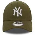 mutzen-gebogen-grun-verstellbares-band-9forty-jersey-essential-der-new-york-yankees-mlb-von-new-era
